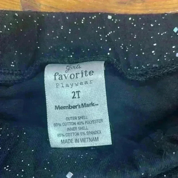 Toddler Girl 2T bundle Shorts, Pants, and skirts size 2T - Picture 3 of 10